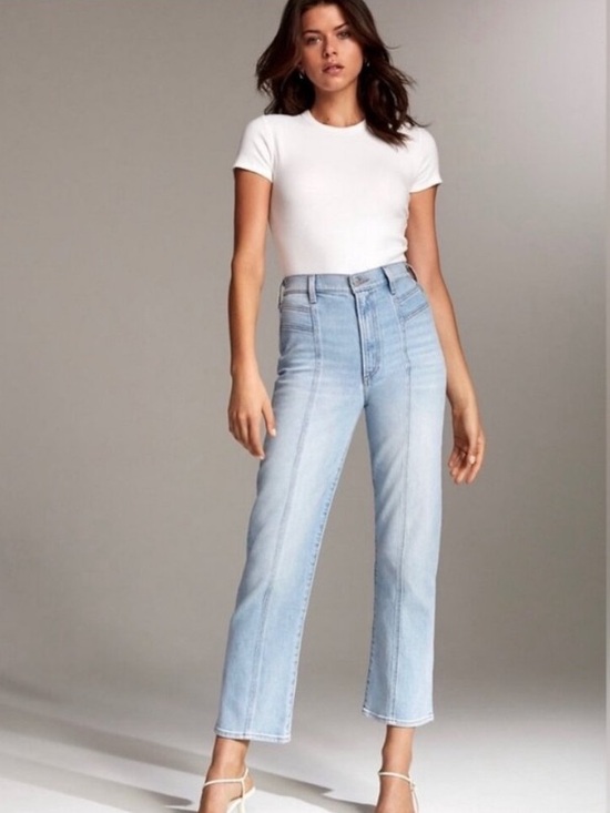 Denim Forum Denim - Aritzia 27 Denim Forum 70s Retro Cheeky Straight Denim Jeans